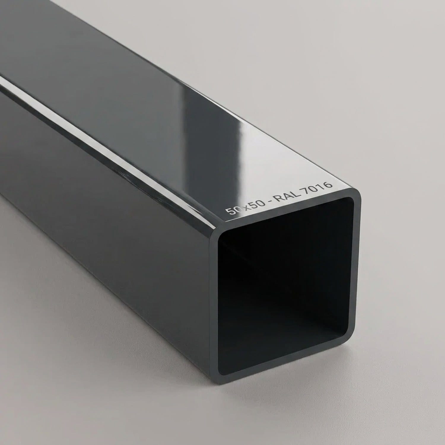 Profil_RAL7016_50x50_01 Țeavă pătrată din aluminiu 50x50 mm, Gri Antracit (RAL 7016) (6 m / 2x3 m) - imagine 1